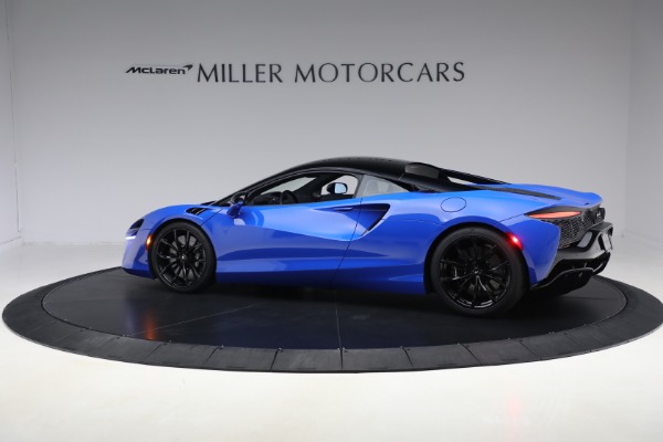 Used 2023 McLaren Artura Performance for sale Call for price at Alfa Romeo of Greenwich in Greenwich CT 06830 4