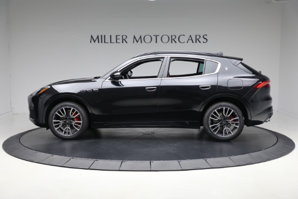 New 2025 Maserati Grecale for sale $84,856 at Alfa Romeo of Greenwich in Greenwich CT 06830 2