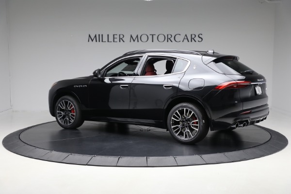 New 2025 Maserati Grecale for sale $84,856 at Alfa Romeo of Greenwich in Greenwich CT 06830 3