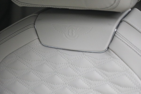 New 2025 Bentley Flying Spur Speed for sale $301,900 at Alfa Romeo of Greenwich in Greenwich CT 06830 20