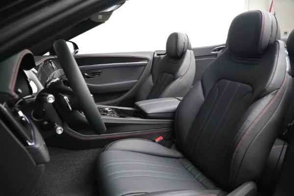 New 2025 Bentley Continental Black Edition for sale $333,700 at Alfa Romeo of Greenwich in Greenwich CT 06830 24