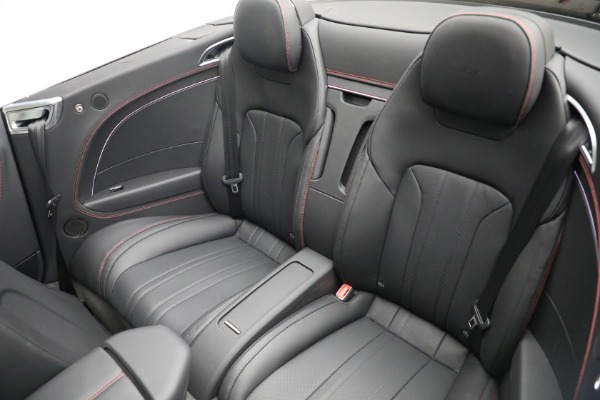 New 2025 Bentley Continental Black Edition for sale $333,700 at Alfa Romeo of Greenwich in Greenwich CT 06830 26