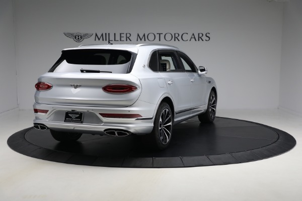 New 2025 Bentley Bentayga EWB V8 for sale $262,915 at Alfa Romeo of Greenwich in Greenwich CT 06830 5