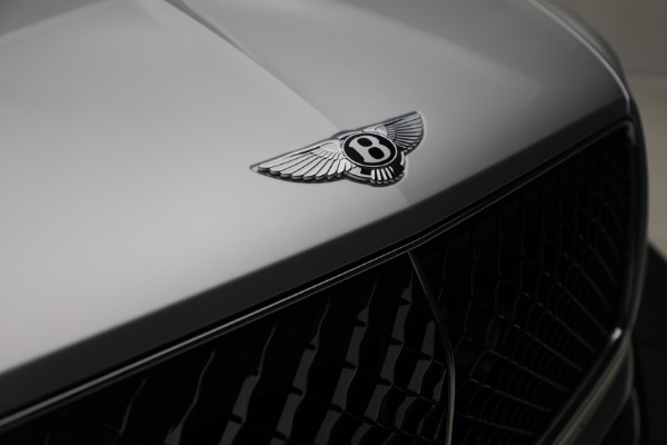 New 2025 Bentley Bentayga EWB V8 for sale $262,915 at Alfa Romeo of Greenwich in Greenwich CT 06830 9