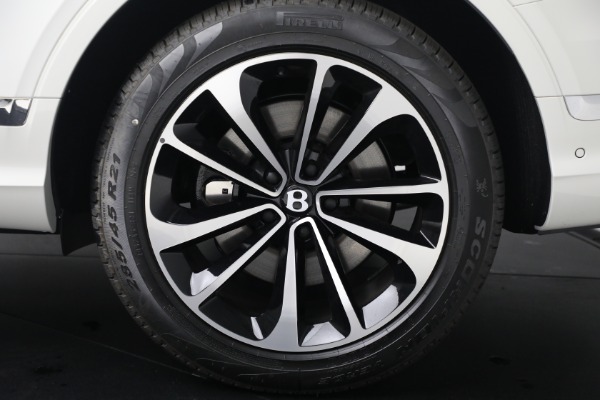 New 2025 Bentley Bentayga V8 for sale $199,900 at Alfa Romeo of Greenwich in Greenwich CT 06830 11