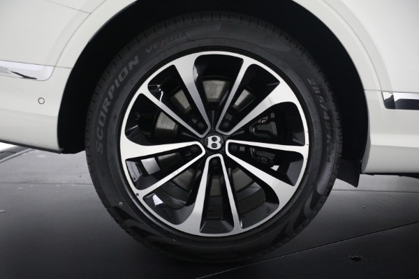 New 2025 Bentley Bentayga V8 for sale $199,900 at Alfa Romeo of Greenwich in Greenwich CT 06830 12