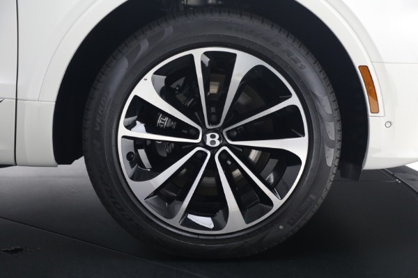 New 2025 Bentley Bentayga V8 for sale $199,900 at Alfa Romeo of Greenwich in Greenwich CT 06830 13