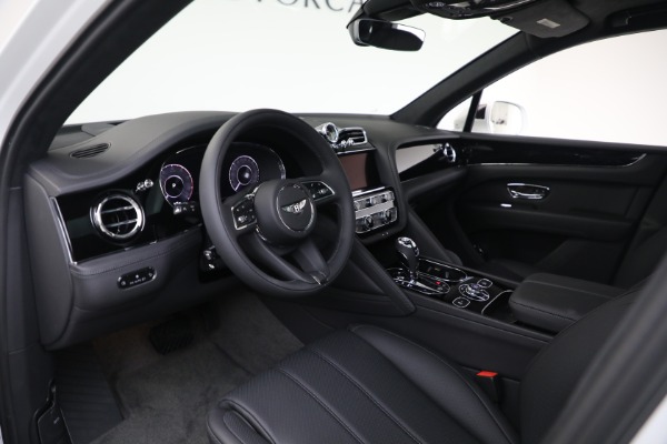 New 2025 Bentley Bentayga V8 for sale $199,900 at Alfa Romeo of Greenwich in Greenwich CT 06830 15