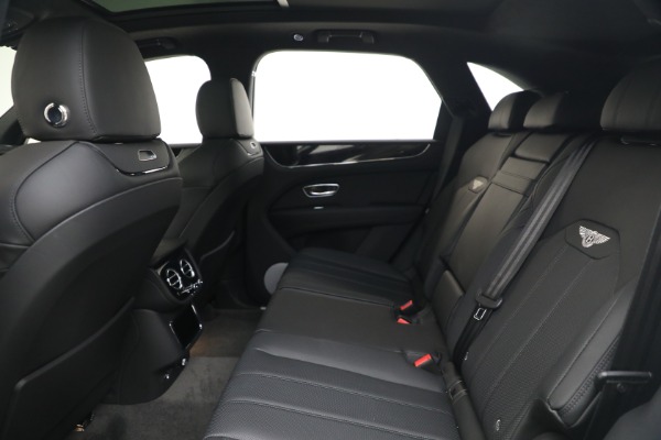 New 2025 Bentley Bentayga V8 for sale $199,900 at Alfa Romeo of Greenwich in Greenwich CT 06830 20