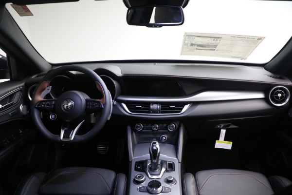 New 2025 Alfa Romeo Stelvio Intensa for sale Sold at Alfa Romeo of Greenwich in Greenwich CT 06830 27