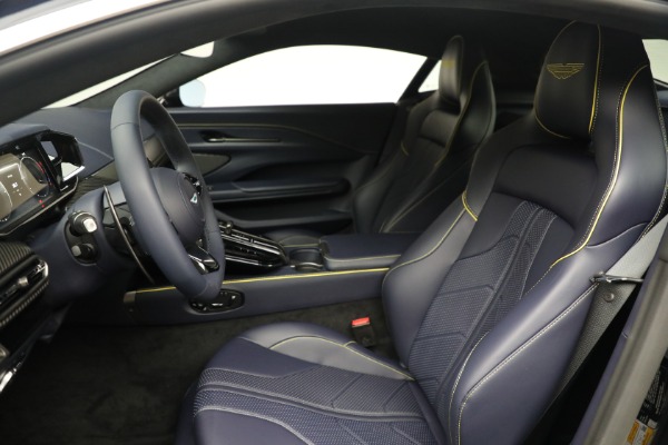 New 2026 Aston Martin Vantage for sale $240,400 at Alfa Romeo of Greenwich in Greenwich CT 06830 14