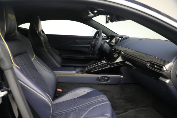 New 2026 Aston Martin Vantage for sale $240,400 at Alfa Romeo of Greenwich in Greenwich CT 06830 19