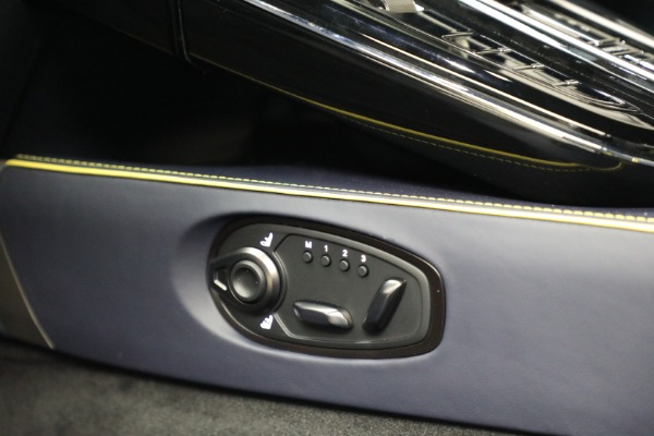 New 2026 Aston Martin Vantage for sale $240,400 at Alfa Romeo of Greenwich in Greenwich CT 06830 24
