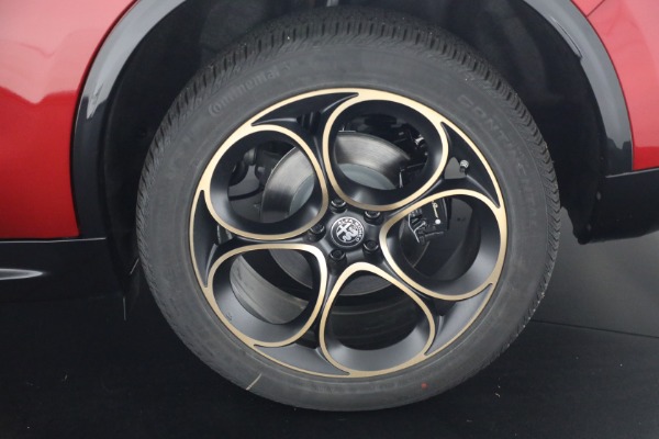 New 2025 Alfa Romeo Stelvio Intensa for sale Sold at Alfa Romeo of Greenwich in Greenwich CT 06830 25