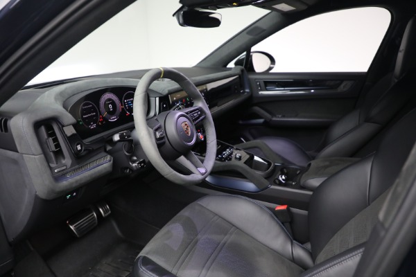 Used 2024 Porsche Cayenne Turbo GT for sale Sold at Alfa Romeo of Greenwich in Greenwich CT 06830 13