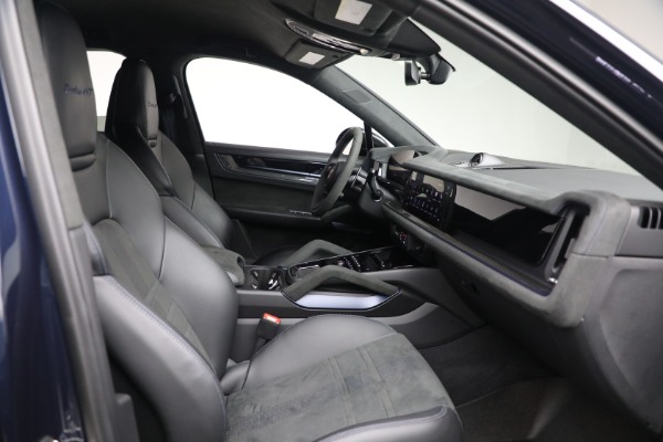 Used 2024 Porsche Cayenne Turbo GT for sale Sold at Alfa Romeo of Greenwich in Greenwich CT 06830 18