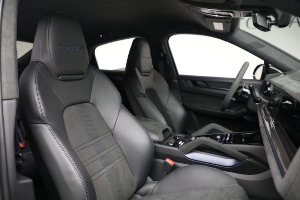 Used 2024 Porsche Cayenne Turbo GT for sale Sold at Alfa Romeo of Greenwich in Greenwich CT 06830 19