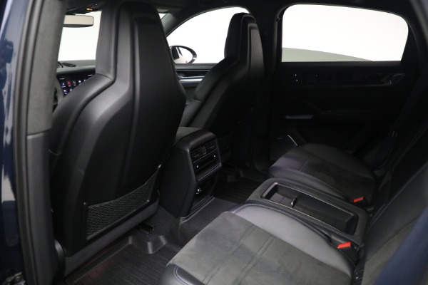 Used 2024 Porsche Cayenne Turbo GT for sale Sold at Alfa Romeo of Greenwich in Greenwich CT 06830 21
