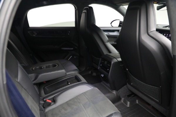 Used 2024 Porsche Cayenne Turbo GT for sale Sold at Alfa Romeo of Greenwich in Greenwich CT 06830 25