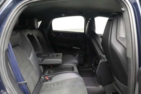 Used 2024 Porsche Cayenne Turbo GT for sale Sold at Alfa Romeo of Greenwich in Greenwich CT 06830 26