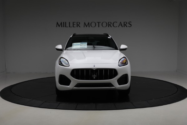 Used 2025 Maserati Grecale for sale $57,550 at Alfa Romeo of Greenwich in Greenwich CT 06830 12