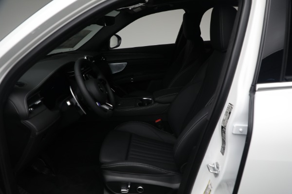 Used 2025 Maserati Grecale for sale $57,550 at Alfa Romeo of Greenwich in Greenwich CT 06830 13
