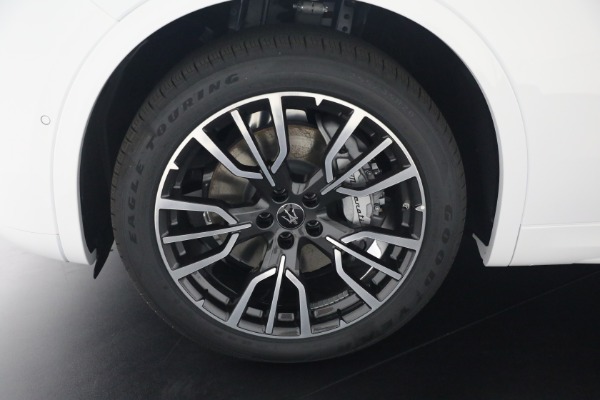 Used 2025 Maserati Grecale for sale $57,550 at Alfa Romeo of Greenwich in Greenwich CT 06830 24