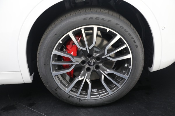 New 2025 Maserati Grecale for sale $82,286 at Alfa Romeo of Greenwich in Greenwich CT 06830 24