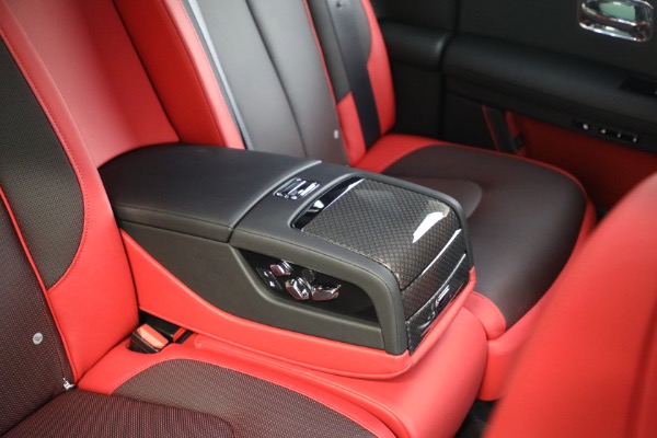 Used 2025 Rolls-Royce Black Badge Ghost for sale $429,900 at Alfa Romeo of Greenwich in Greenwich CT 06830 28