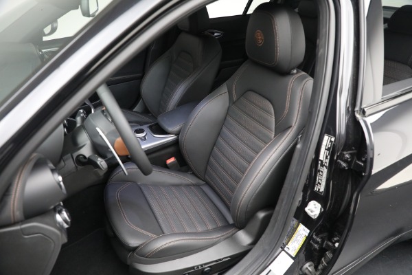 New 2025 Alfa Romeo Giulia Intensa for sale Sold at Alfa Romeo of Greenwich in Greenwich CT 06830 16