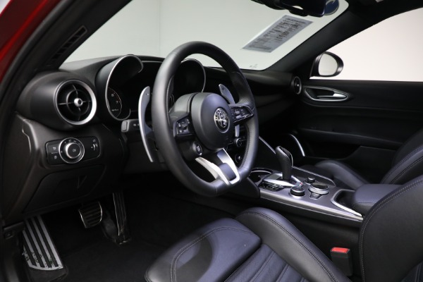 Used 2022 Alfa Romeo Giulia Veloce for sale Sold at Alfa Romeo of Greenwich in Greenwich CT 06830 13
