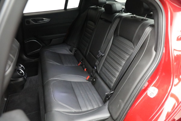 Used 2022 Alfa Romeo Giulia Veloce for sale Sold at Alfa Romeo of Greenwich in Greenwich CT 06830 18