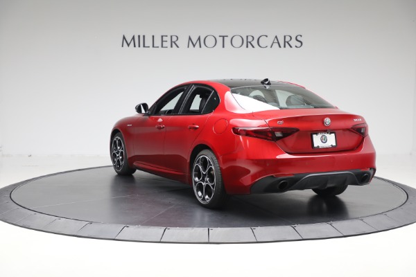 Used 2022 Alfa Romeo Giulia Veloce for sale Sold at Alfa Romeo of Greenwich in Greenwich CT 06830 5