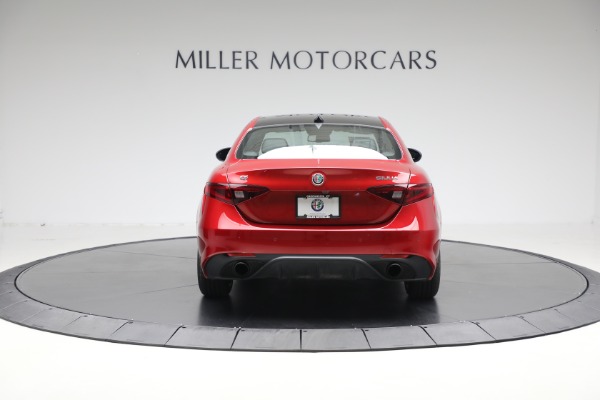 Used 2022 Alfa Romeo Giulia Veloce for sale Sold at Alfa Romeo of Greenwich in Greenwich CT 06830 6