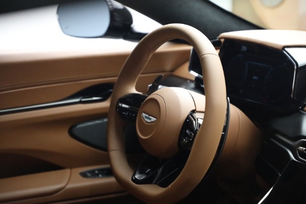 New 2026 Aston Martin Vantage for sale $240,100 at Alfa Romeo of Greenwich in Greenwich CT 06830 25