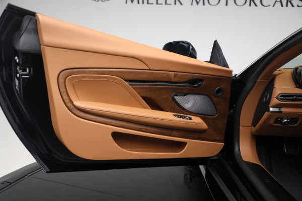 New 2026 Aston Martin Vanquish for sale $498,000 at Alfa Romeo of Greenwich in Greenwich CT 06830 13