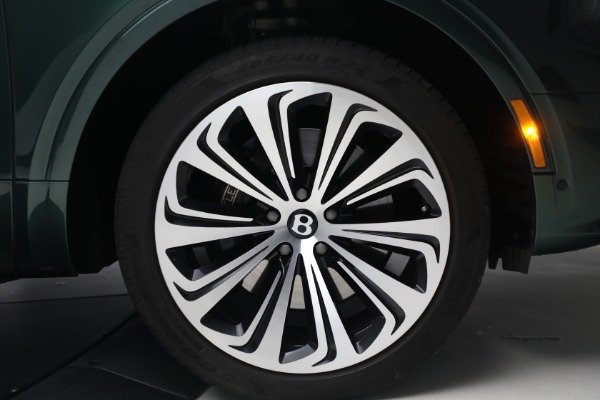 Used 2021 Bentley Bentayga V8 for sale $109,900 at Alfa Romeo of Greenwich in Greenwich CT 06830 17