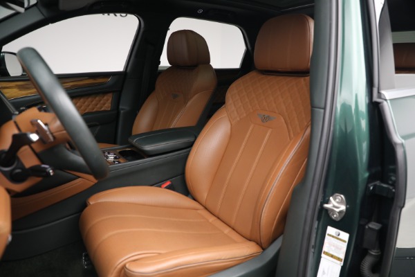 Used 2021 Bentley Bentayga V8 for sale $109,900 at Alfa Romeo of Greenwich in Greenwich CT 06830 21