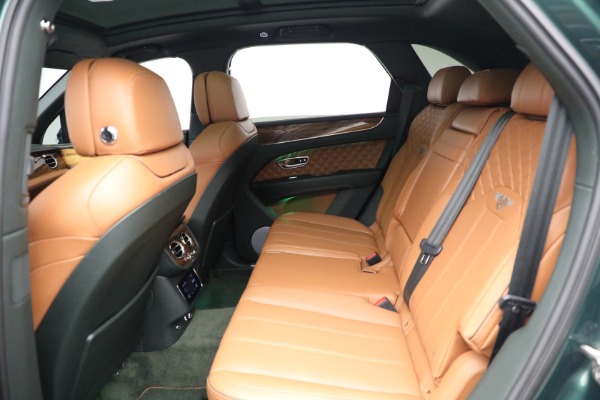 Used 2021 Bentley Bentayga V8 for sale $109,900 at Alfa Romeo of Greenwich in Greenwich CT 06830 24