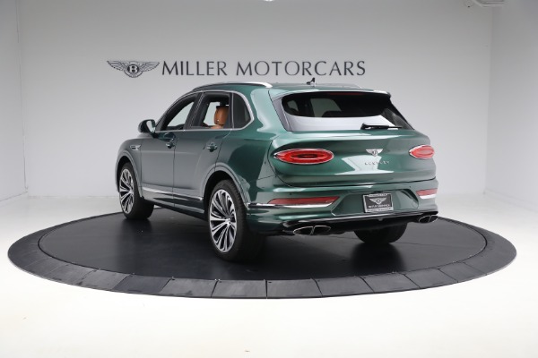 Used 2021 Bentley Bentayga V8 for sale $109,900 at Alfa Romeo of Greenwich in Greenwich CT 06830 5