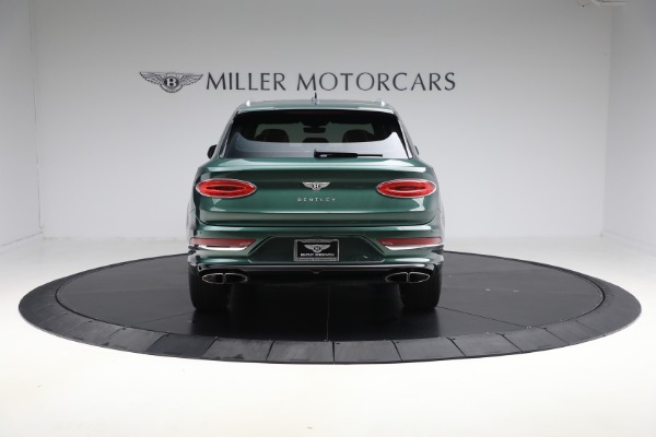 Used 2021 Bentley Bentayga V8 for sale $109,900 at Alfa Romeo of Greenwich in Greenwich CT 06830 6