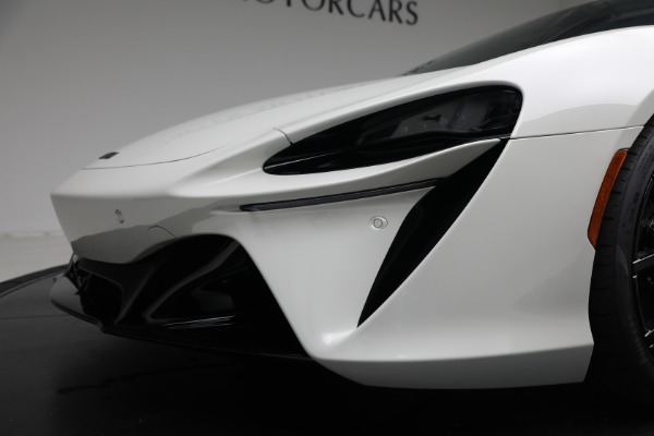 New 2026 McLaren Artura TechLux for sale $304,500 at Alfa Romeo of Greenwich in Greenwich CT 06830 26