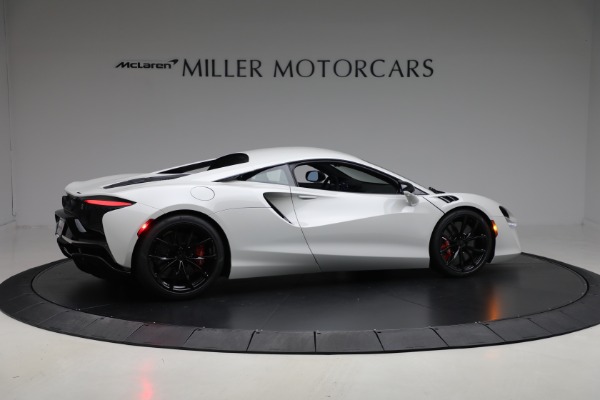 New 2026 McLaren Artura TechLux for sale $304,500 at Alfa Romeo of Greenwich in Greenwich CT 06830 8