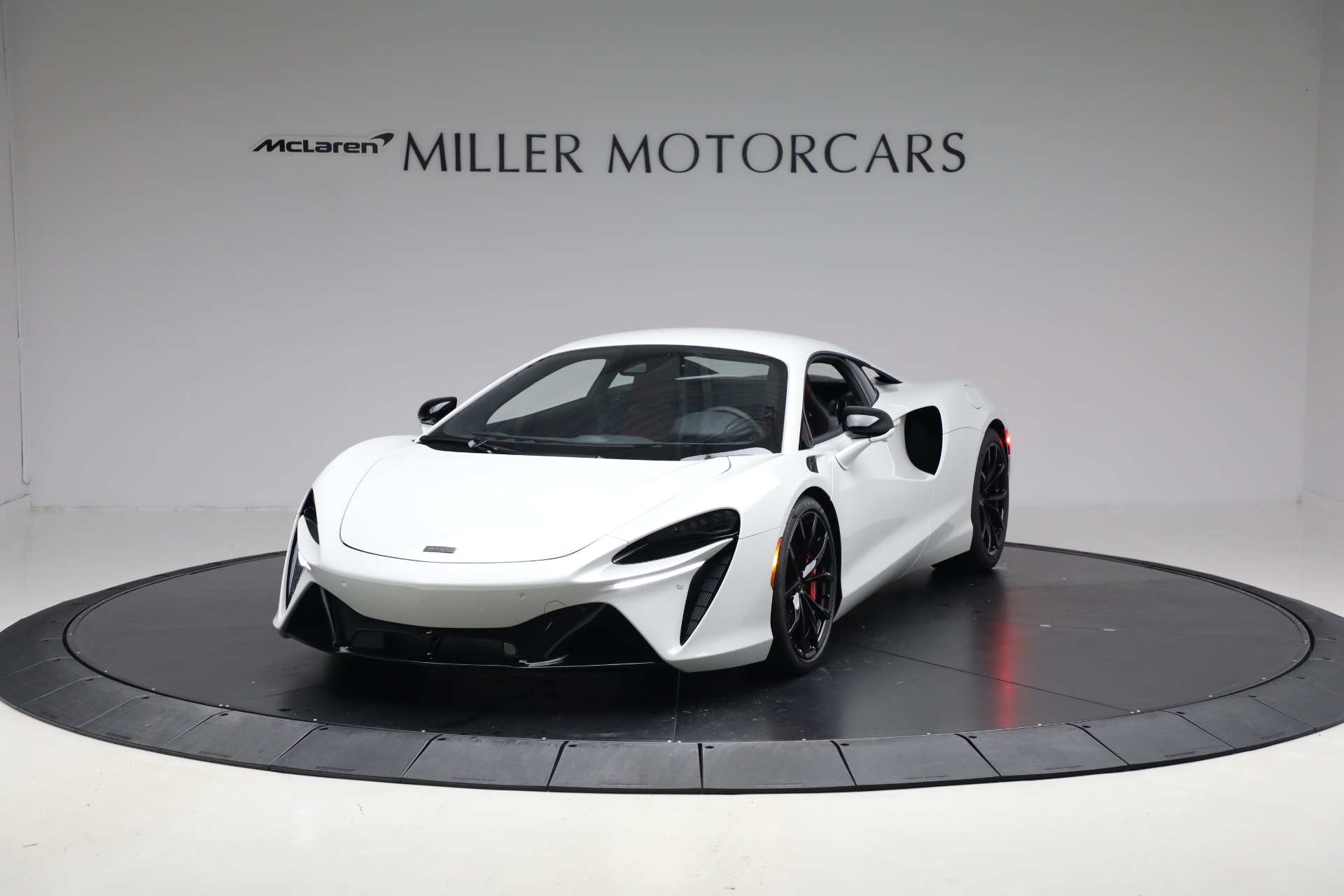 New 2026 McLaren Artura TechLux for sale $304,500 at Alfa Romeo of Greenwich in Greenwich CT 06830 1