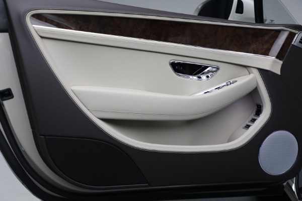New 2026 Bentley Continental GTC for sale $372,755 at Alfa Romeo of Greenwich in Greenwich CT 06830 18