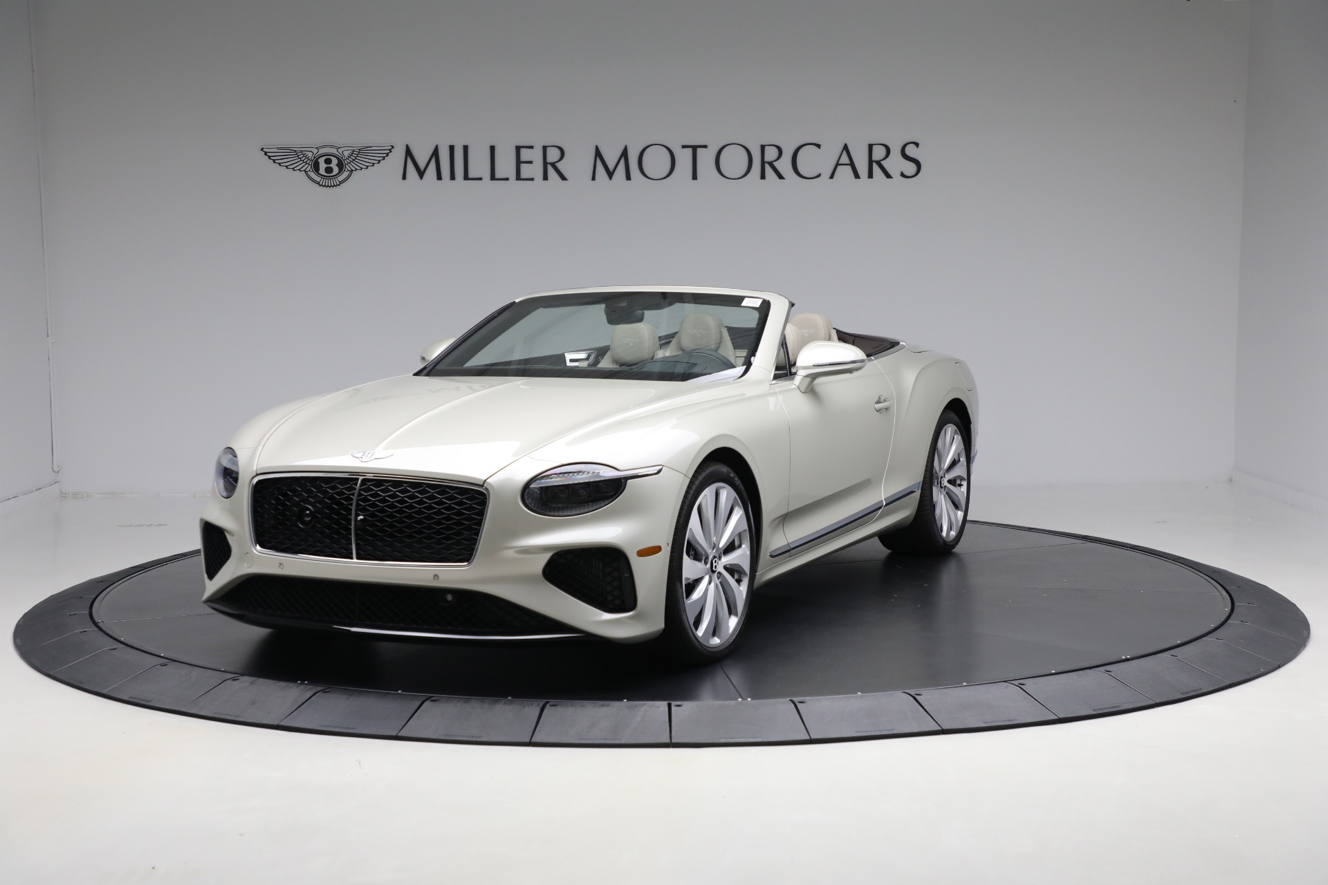 New 2026 Bentley Continental GTC for sale $372,755 at Alfa Romeo of Greenwich in Greenwich CT 06830 1