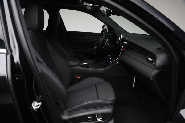 New 2025 Maserati Grecale for sale Sold at Alfa Romeo of Greenwich in Greenwich CT 06830 16