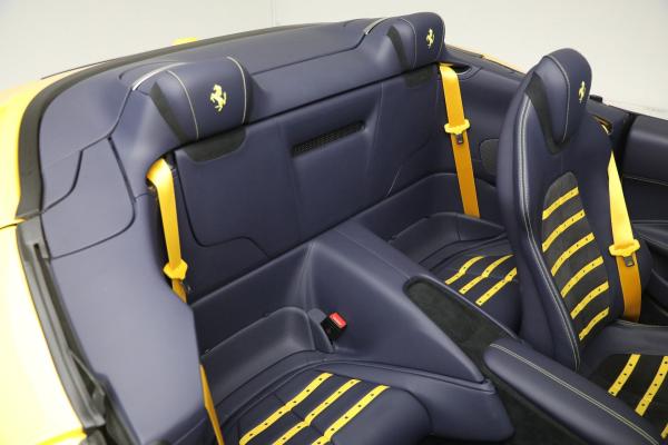 Used 2025 Ferrari Roma Spider for sale $337,900 at Alfa Romeo of Greenwich in Greenwich CT 06830 21