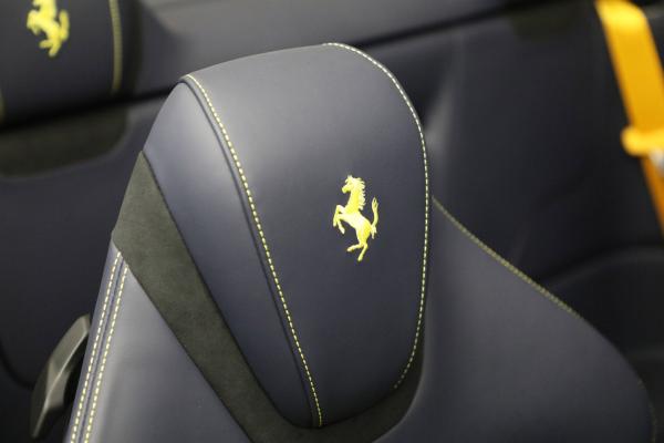 Used 2025 Ferrari Roma Spider for sale $337,900 at Alfa Romeo of Greenwich in Greenwich CT 06830 27