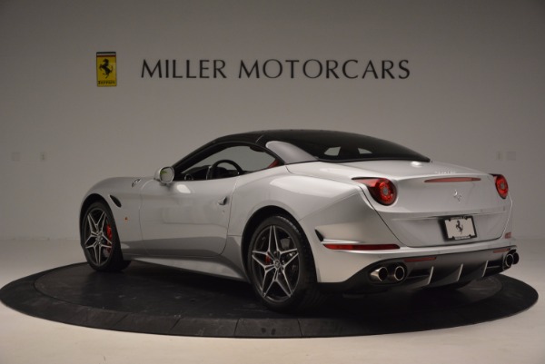 Used 2016 Ferrari California T for sale Sold at Alfa Romeo of Greenwich in Greenwich CT 06830 4